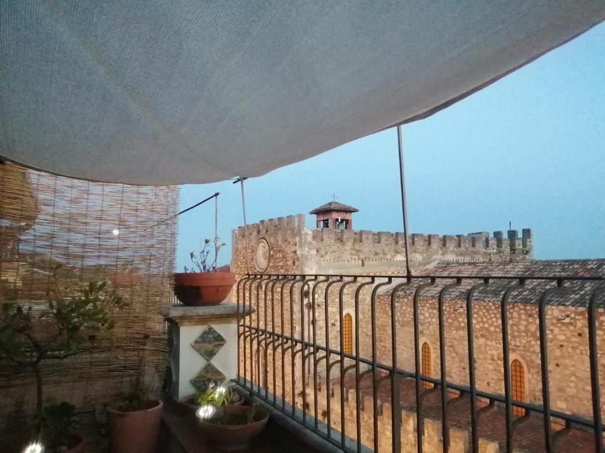 Aly Art Apartment Taormina Duomo, Gulf & Etna View Eksteriør bilde