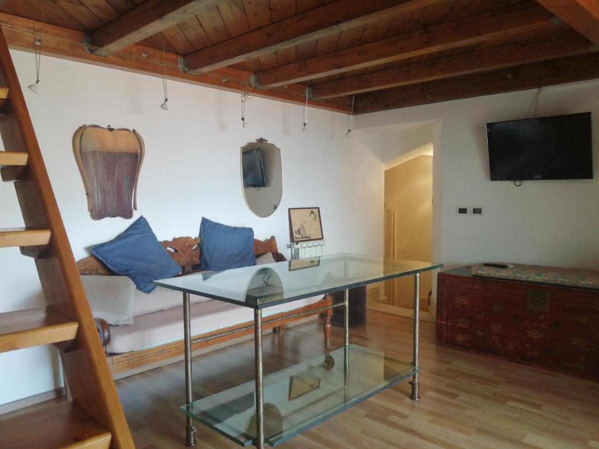 Aly Art Apartment Taormina Duomo, Gulf & Etna View Eksteriør bilde